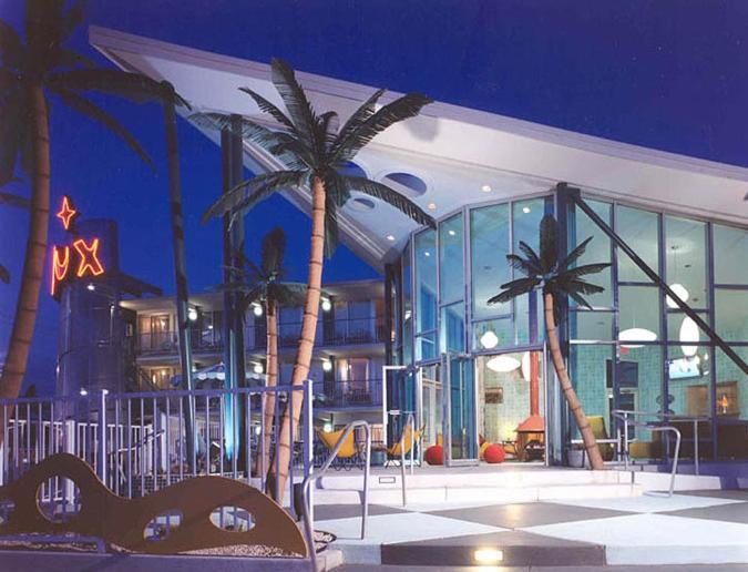 The Starlux Otel Wildwood Dış mekan fotoğraf